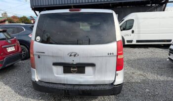 HYUNDAI H1 2010 lleno